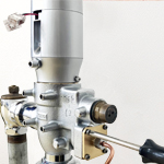 電磁弁を撤去し、ドレン金具を取り付け